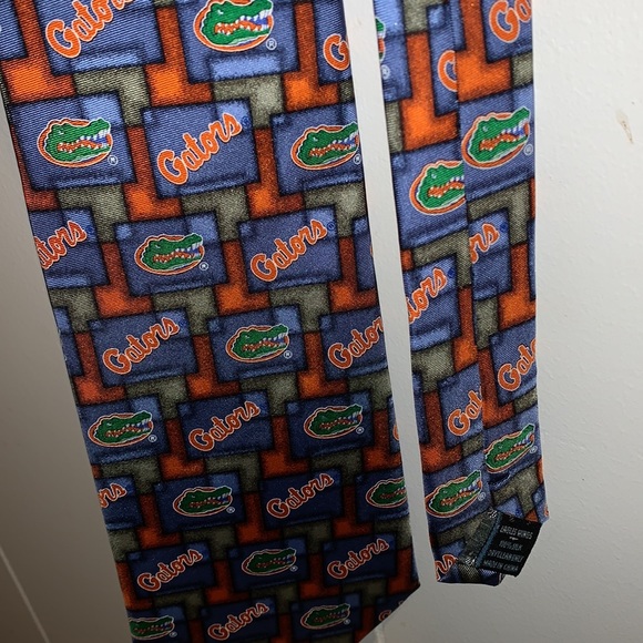 NWOT Eagles Wings Florida Gators Tie. - Picture 4 of 5